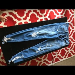 American eagle distressed jeans